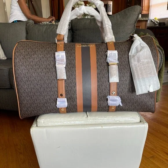 COPY - Michael Kors Bedford Travel Large Logo Stripe Weekender Duffle Bag - Picture 1 of 3